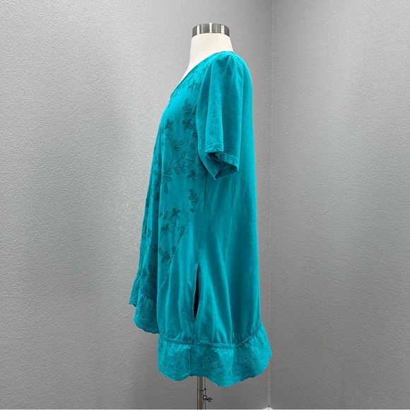 LOGO by Lori Goldstein Embroidered Top with Eyelet Hem - Picture 4 of 12